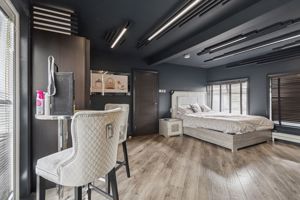 Photo 35- click for photo gallery